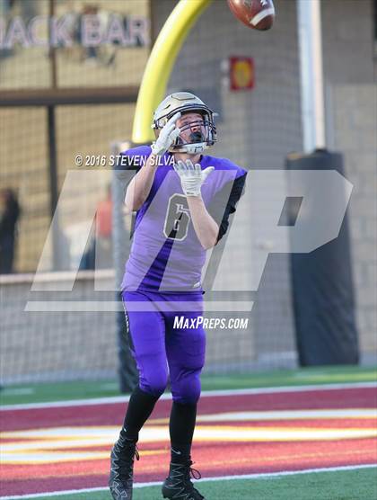 Thumbnail 2 in La Jolla Country Day vs. Santana (CIF SDS Division 4 Final) photogallery.