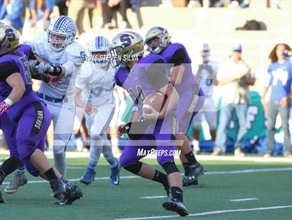 Thumbnail 2 in La Jolla Country Day vs. Santana (CIF SDS Division 4 Final) photogallery.