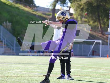 Thumbnail 3 in La Jolla Country Day vs. Santana (CIF SDS Division 4 Final) photogallery.