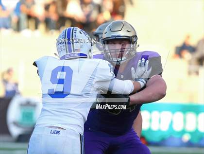 Thumbnail 2 in La Jolla Country Day vs. Santana (CIF SDS Division 4 Final) photogallery.