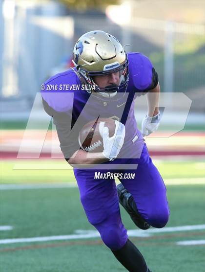 Thumbnail 3 in La Jolla Country Day vs. Santana (CIF SDS Division 4 Final) photogallery.