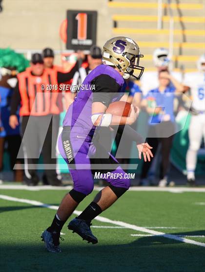 Thumbnail 3 in La Jolla Country Day vs. Santana (CIF SDS Division 4 Final) photogallery.