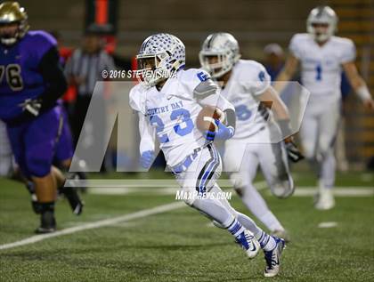 Thumbnail 2 in La Jolla Country Day vs. Santana (CIF SDS Division 4 Final) photogallery.