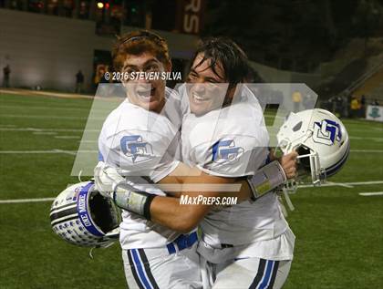 Thumbnail 2 in La Jolla Country Day vs. Santana (CIF SDS Division 4 Final) photogallery.