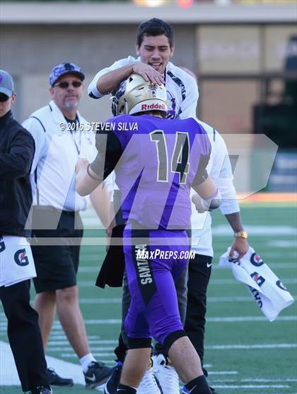 Thumbnail 3 in La Jolla Country Day vs. Santana (CIF SDS Division 4 Final) photogallery.