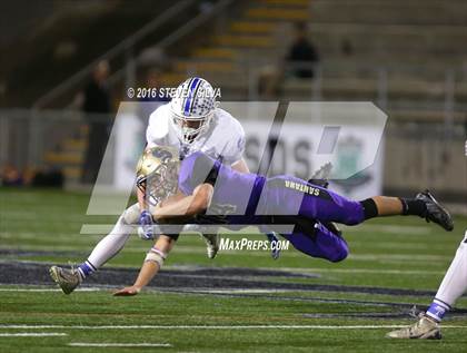 Thumbnail 3 in La Jolla Country Day vs. Santana (CIF SDS Division 4 Final) photogallery.