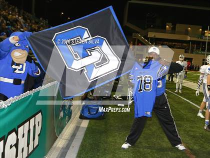 Thumbnail 3 in La Jolla Country Day vs. Santana (CIF SDS Division 4 Final) photogallery.