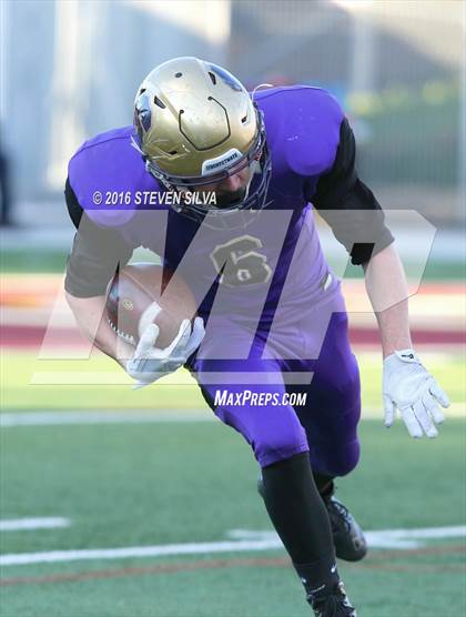 Thumbnail 2 in La Jolla Country Day vs. Santana (CIF SDS Division 4 Final) photogallery.