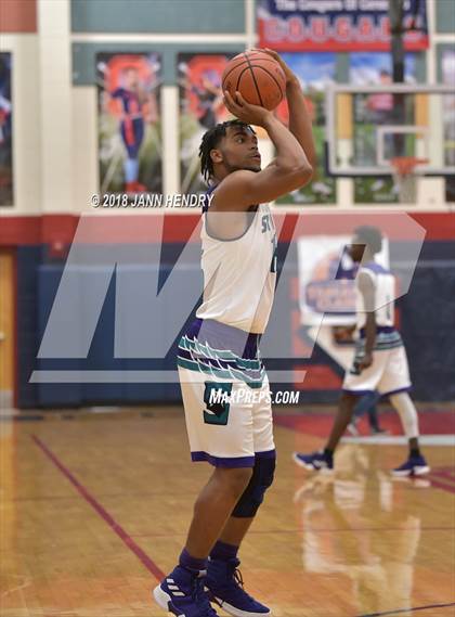 Thumbnail 3 in Leuzinger vs. Silverado (Tarkanian Classic) photogallery.