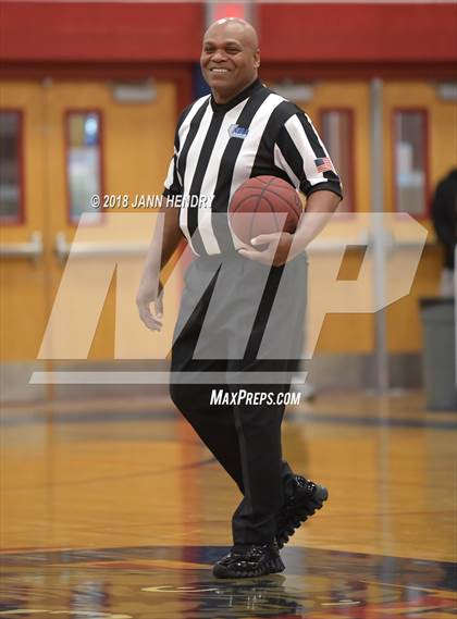 Thumbnail 2 in Leuzinger vs. Silverado (Tarkanian Classic) photogallery.