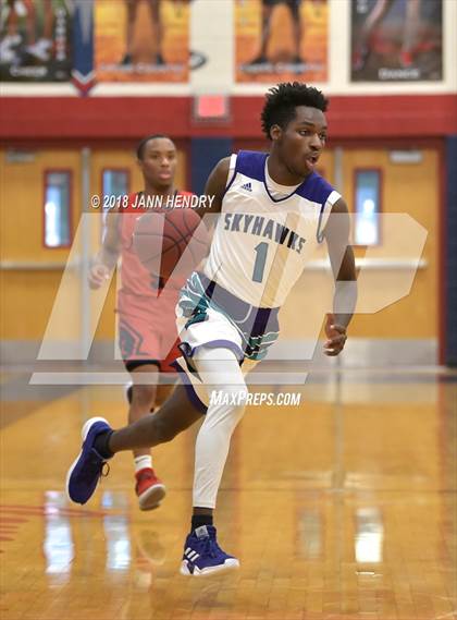 Thumbnail 3 in Leuzinger vs. Silverado (Tarkanian Classic) photogallery.
