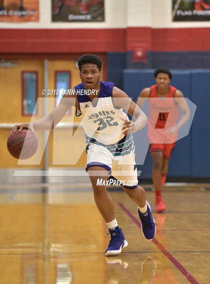 Thumbnail 2 in Leuzinger vs. Silverado (Tarkanian Classic) photogallery.