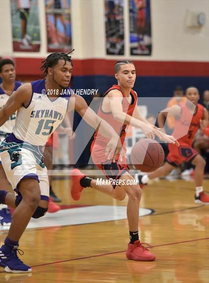 Thumbnail 3 in Leuzinger vs. Silverado (Tarkanian Classic) photogallery.