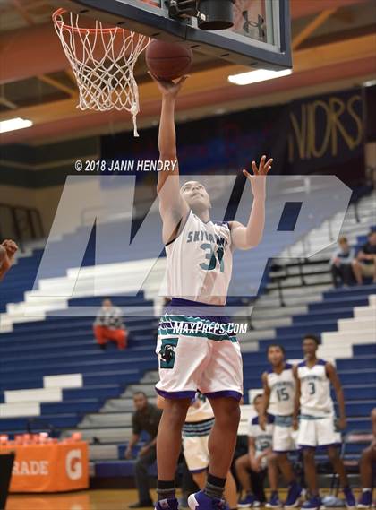 Thumbnail 3 in Leuzinger vs. Silverado (Tarkanian Classic) photogallery.