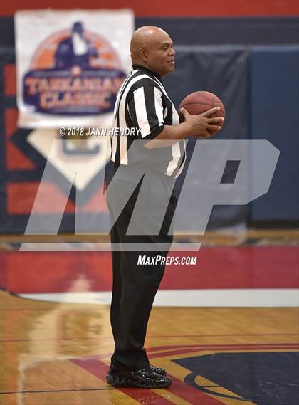 Thumbnail 1 in Leuzinger vs. Silverado (Tarkanian Classic) photogallery.
