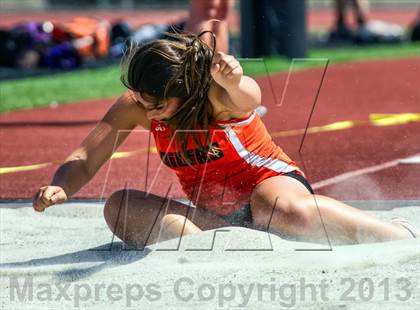 Thumbnail 2 in Sunset League Track and Field Championships photogallery.