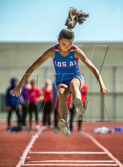 Thumbnail 1 in Sunset League Track and Field Championships photogallery.