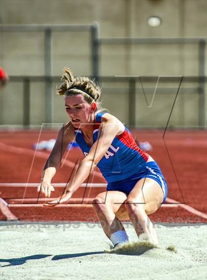 Thumbnail 3 in Sunset League Track and Field Championships photogallery.