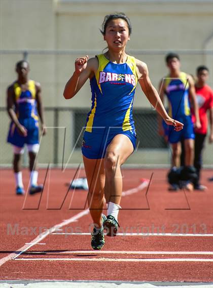 Thumbnail 2 in Sunset League Track and Field Championships photogallery.