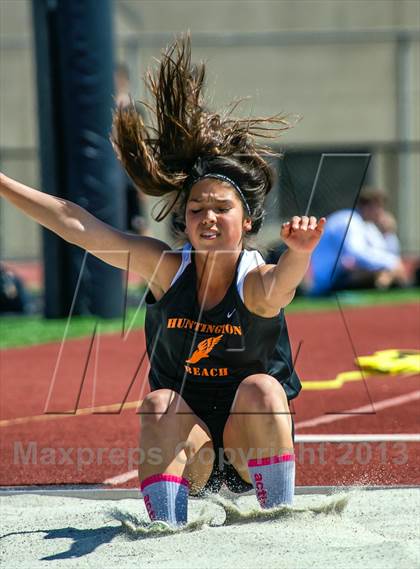 Thumbnail 1 in Sunset League Track and Field Championships photogallery.