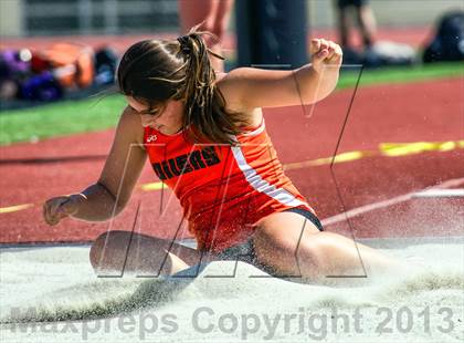 Thumbnail 1 in Sunset League Track and Field Championships photogallery.