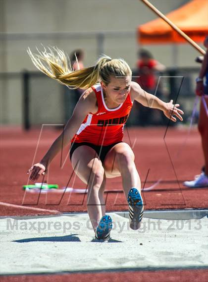 Thumbnail 2 in Sunset League Track and Field Championships photogallery.