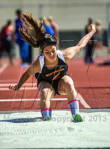 Thumbnail 1 in Sunset League Track and Field Championships photogallery.