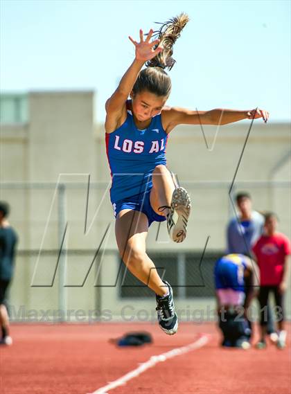 Thumbnail 3 in Sunset League Track and Field Championships photogallery.