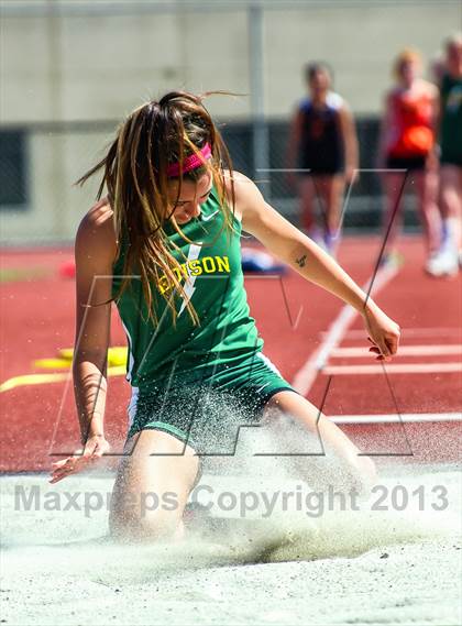 Thumbnail 1 in Sunset League Track and Field Championships photogallery.