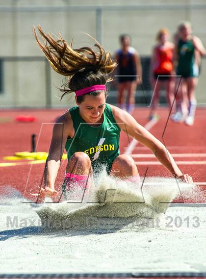 Thumbnail 3 in Sunset League Track and Field Championships photogallery.
