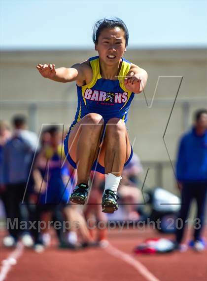 Thumbnail 2 in Sunset League Track and Field Championships photogallery.