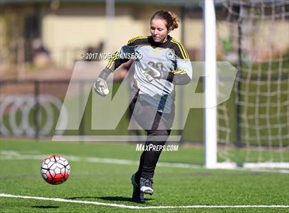 Thumbnail 3 in Sacred Heart Cathedral Preparatory vs. Saint Francis photogallery.