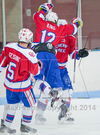 Thumbnail 3 in Columbine vs Cherry Creek photogallery.