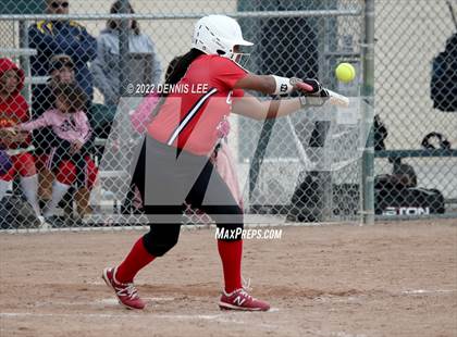 Thumbnail 1 in Ceres vs. Gregori photogallery.