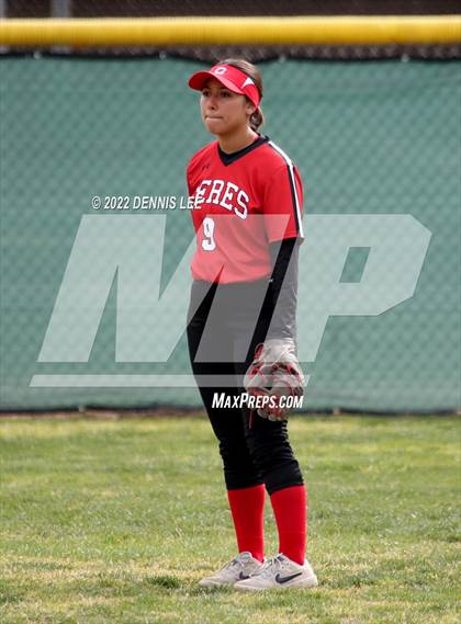 Thumbnail 1 in Ceres vs. Gregori photogallery.