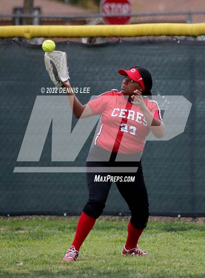Thumbnail 2 in Ceres vs. Gregori photogallery.