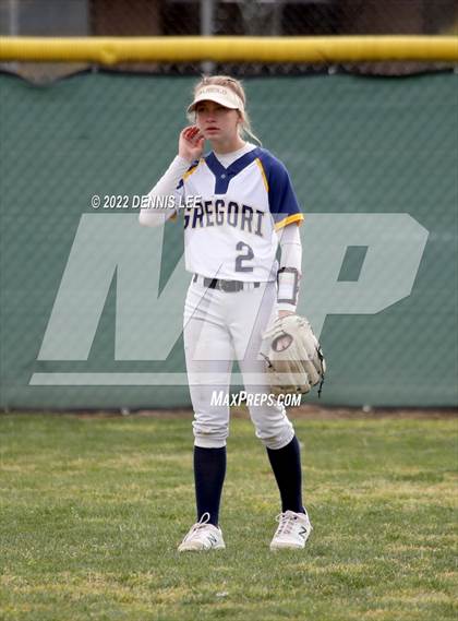 Thumbnail 2 in Ceres vs. Gregori photogallery.