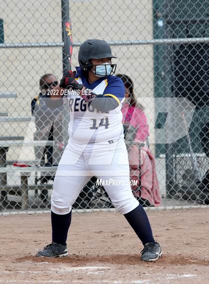 Thumbnail 3 in Ceres vs. Gregori photogallery.