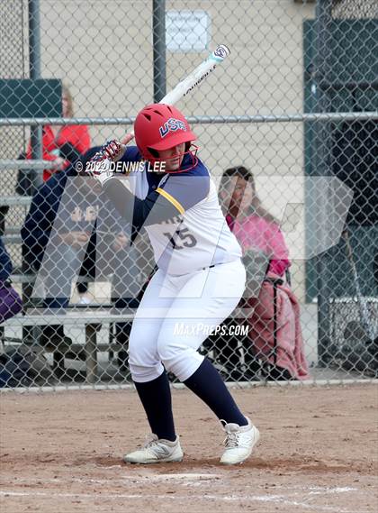 Thumbnail 1 in Ceres vs. Gregori photogallery.