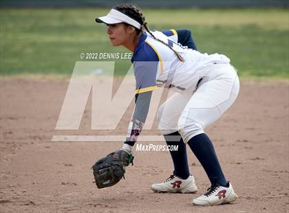 Thumbnail 3 in Ceres vs. Gregori photogallery.