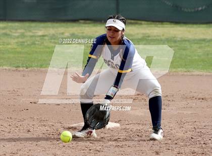 Thumbnail 2 in Ceres vs. Gregori photogallery.