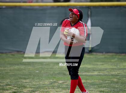 Thumbnail 2 in Ceres vs. Gregori photogallery.