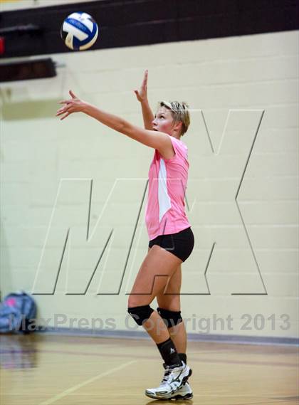 Thumbnail 2 in Yuma Catholic @ Tempe Prep photogallery.