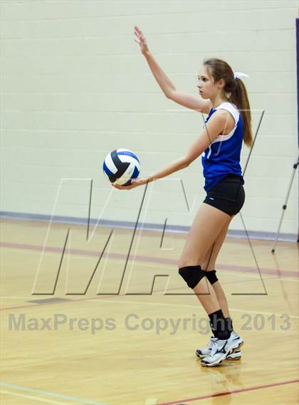 Thumbnail 2 in Yuma Catholic @ Tempe Prep photogallery.