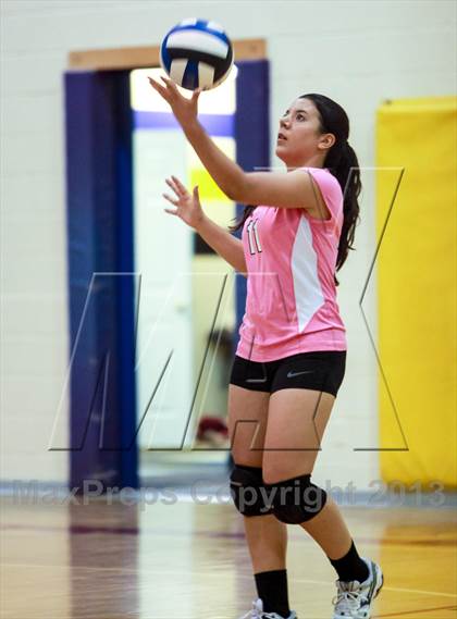 Thumbnail 2 in Yuma Catholic @ Tempe Prep photogallery.