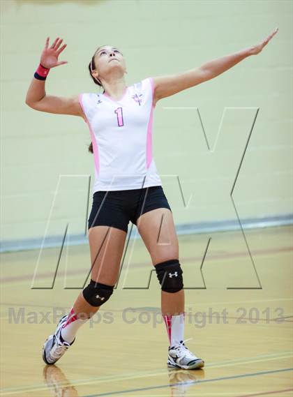 Thumbnail 2 in Yuma Catholic @ Tempe Prep photogallery.