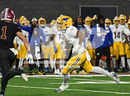 Thumbnail 3 in La Serna vs. Grant (CIF State D2AA Final) photogallery.