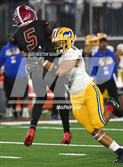 Thumbnail 3 in La Serna vs. Grant (CIF State D2AA Final) photogallery.