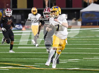 Thumbnail 3 in La Serna vs. Grant (CIF State D2AA Final) photogallery.