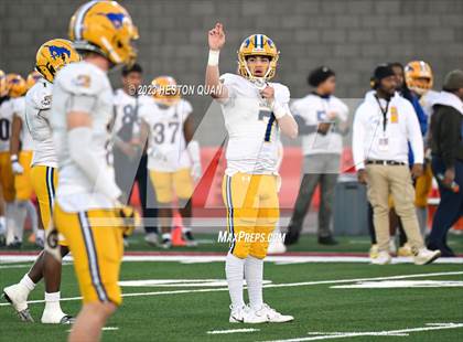 Thumbnail 3 in La Serna vs. Grant (CIF State D2AA Final) photogallery.